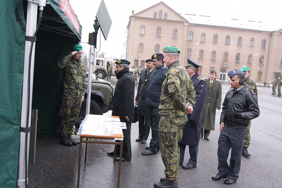 5._u_expozice_akis_se_hoste_sdrzeli_asi_nejdele_diky_mnoha_dotazum.jpg