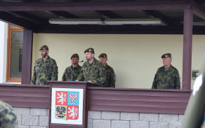 Přebírající velitel 311. prrchbo - pplk. Petr Breda