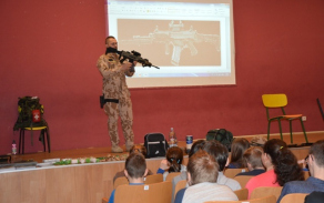 Útočná puška má jinou řáži než známý samopal