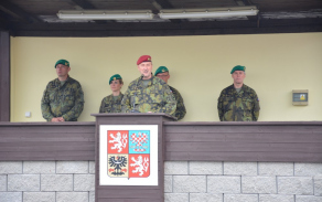 7._velitel_pozemnich_sil_general_jung.jpg